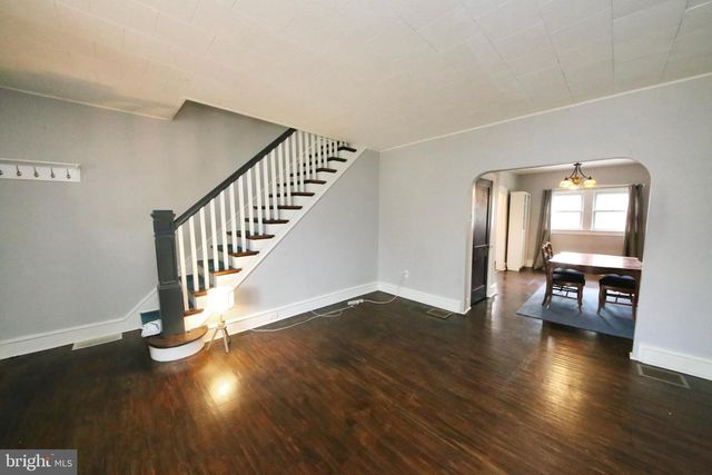 211 E CLINTON AVE, Oaklyn, NJ 08107