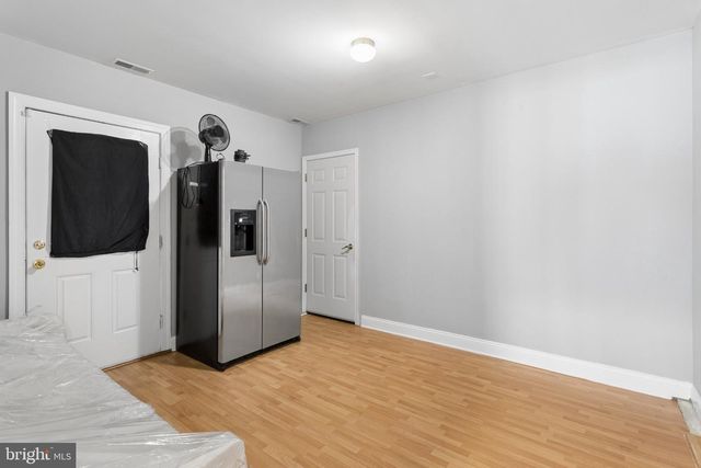 531 MANOR RD, Beverly, NJ 08010