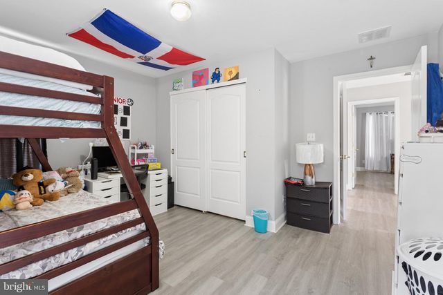 531 MANOR RD, Beverly, NJ 08010