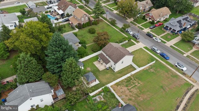 531 MANOR RD, Beverly, NJ 08010