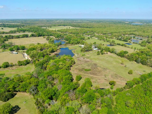 321 Rs County Road 3310, Emory, TX 75440