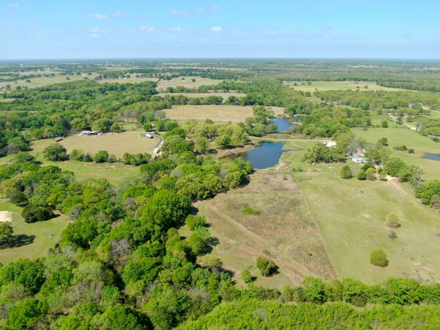 321 Rs County Road 3310, Emory, TX 75440