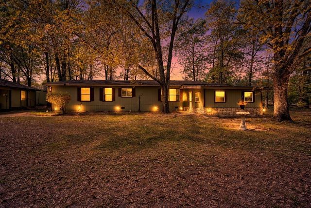 321 Rs County Road 3310, Emory, TX 75440