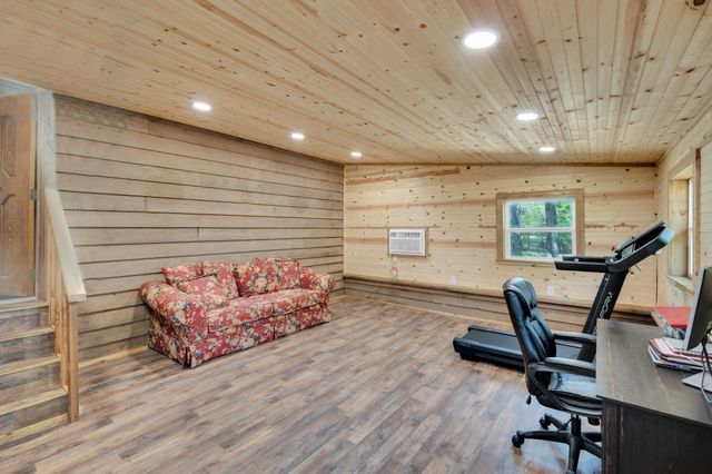 321 Rs County Road 3310, Emory, TX 75440