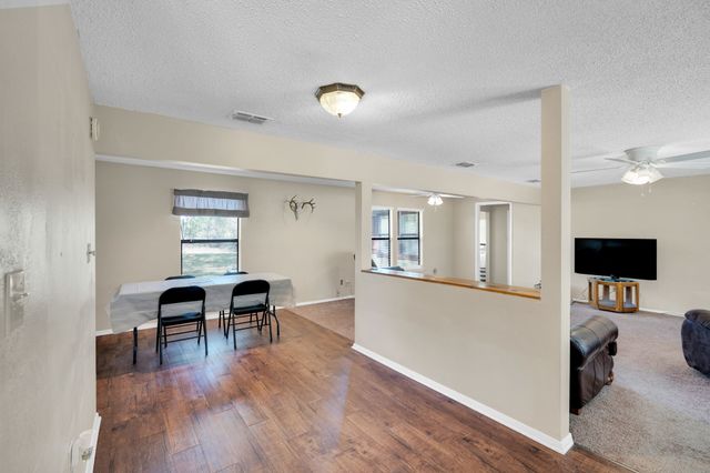 321 Rs County Road 3310, Emory, TX 75440