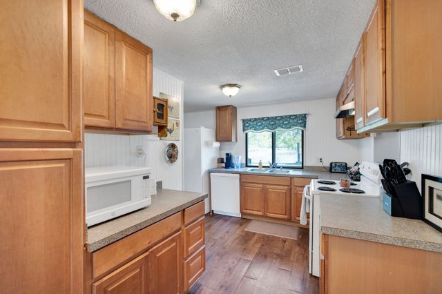 321 Rs County Road 3310, Emory, TX 75440