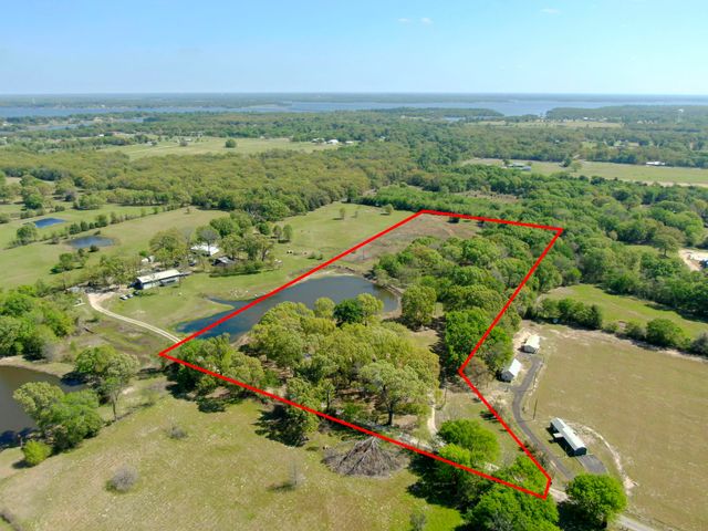 321 Rs County Road 3310, Emory, TX 75440