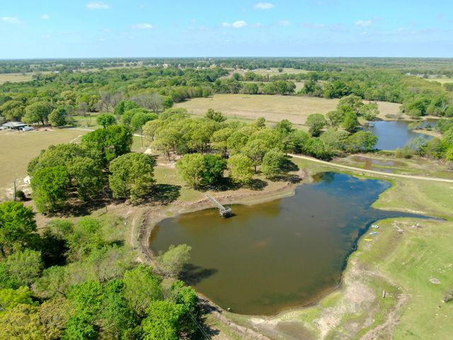 321 Rs County Road 3310, Emory, TX 75440