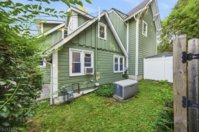 397 W Shore Trl, Sparta Twp., NJ 07871