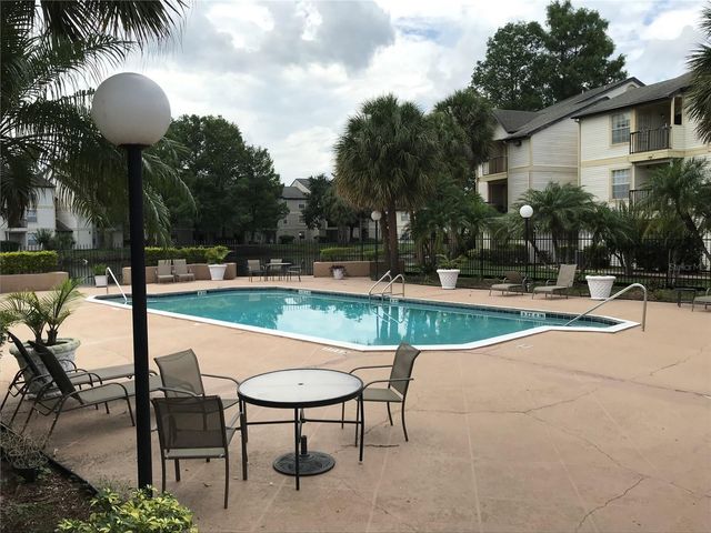 1916 LAKE ATRIUMS CIRCLE 28, Orlando, FL 32839