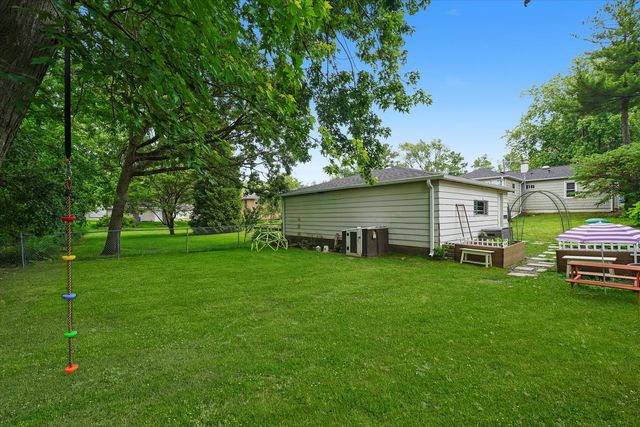 9868 145th Street, Orland Park, IL 60462