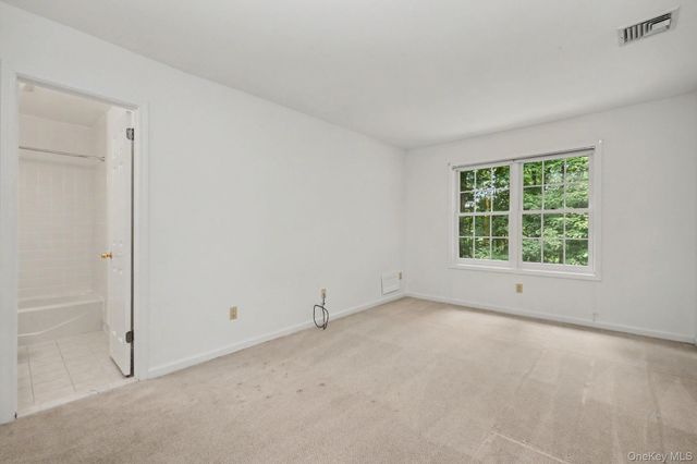 4 Annes Wood Lane, Mount Kisco, NY 10549