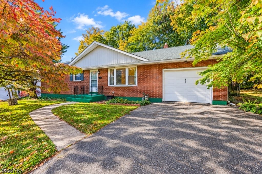 607 Ohio Ave, Pohatcong Twp., NJ 08865 — exterior