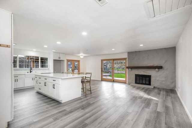 12539 Buckskin Trl, Poway, CA 92064