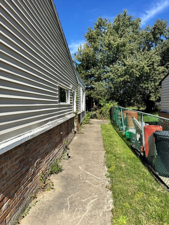 412 Winnebago Street, Park Forest, IL 60466 — photo 2