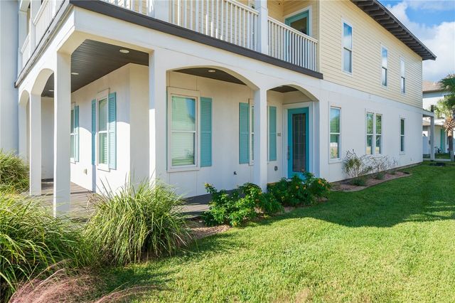 102 Frontenac Lane, Rockport, TX 78382