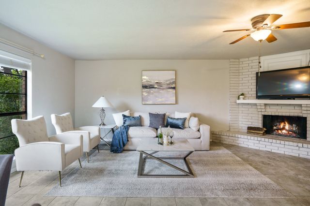 122 W Way Drive, Allen, TX 75002