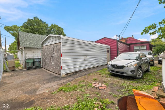 1940 N Dearborn Street, Indianapolis, IN 46218