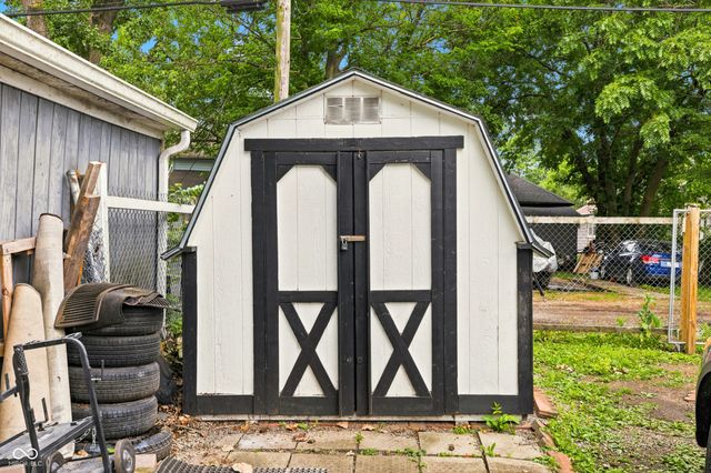 1940 N Dearborn Street, Indianapolis, IN 46218