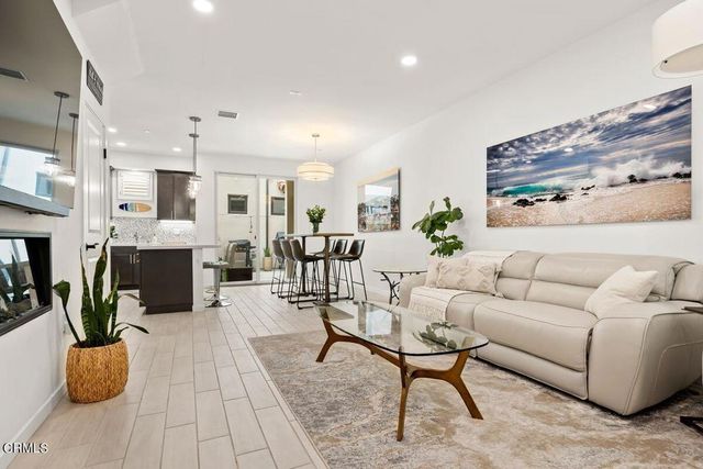 1536 E Thompson Boulevard, Ventura, CA 93001