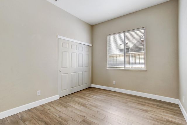 6032 ROSWITHA Ct, Sacramento, CA 95608