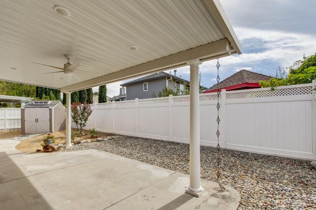 6032 ROSWITHA Ct, Sacramento, CA 95608