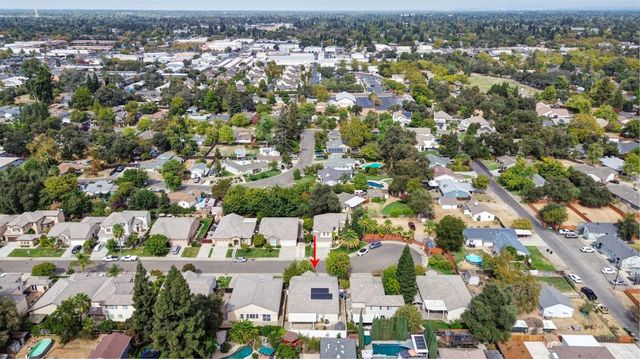 6032 ROSWITHA Ct, Sacramento, CA 95608