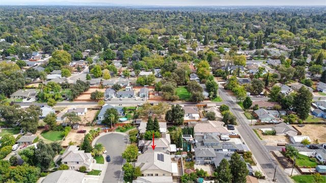 6032 ROSWITHA Ct, Sacramento, CA 95608