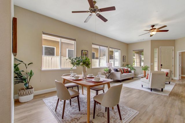 6032 ROSWITHA Ct, Sacramento, CA 95608