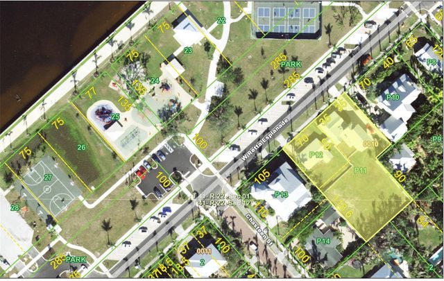 621 or 625 W RETTA ESPLANADE, Punta Gorda, FL 33950