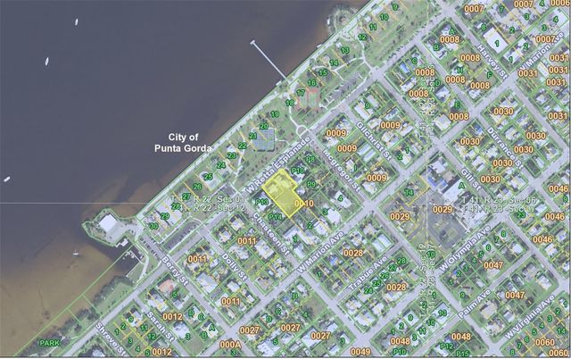 621 or 625 W RETTA ESPLANADE, Punta Gorda, FL 33950