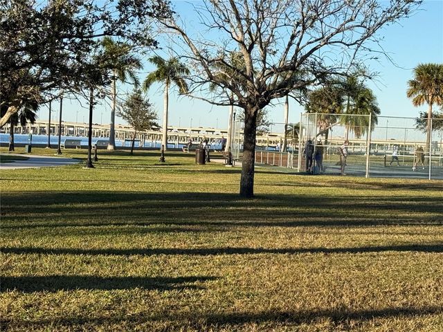 621 or 625 W RETTA ESPLANADE, Punta Gorda, FL 33950