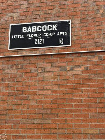 2121 CLAWSON Avenue, Royal Oak, MI 48073