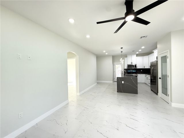 2031 Rio Grande Road, Bullhead City, AZ 86442