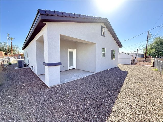 2031 Rio Grande Road, Bullhead City, AZ 86442