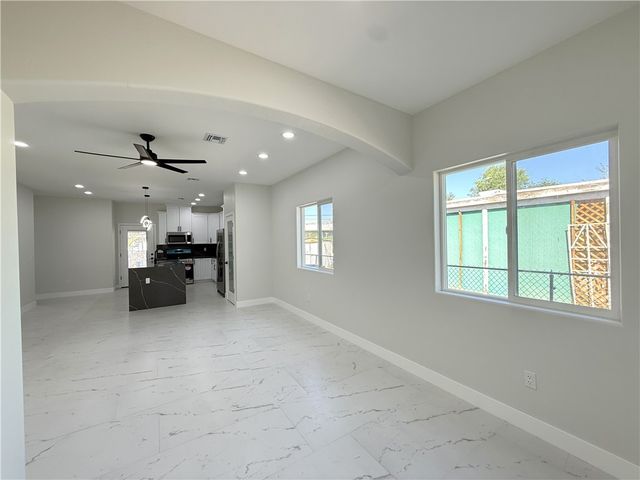 2031 Rio Grande Road, Bullhead City, AZ 86442