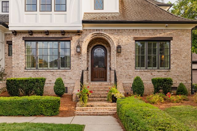 4208 Arundel Ct, Nashville, TN 37215