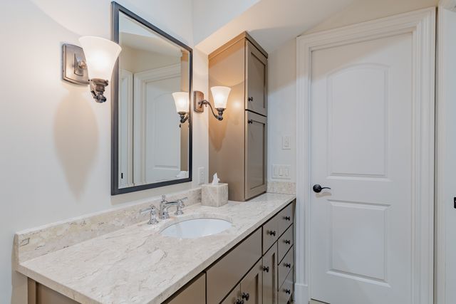 4208 Arundel Ct, Nashville, TN 37215