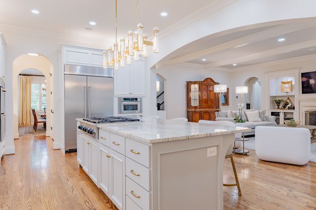 4208 Arundel Ct, Nashville, TN 37215