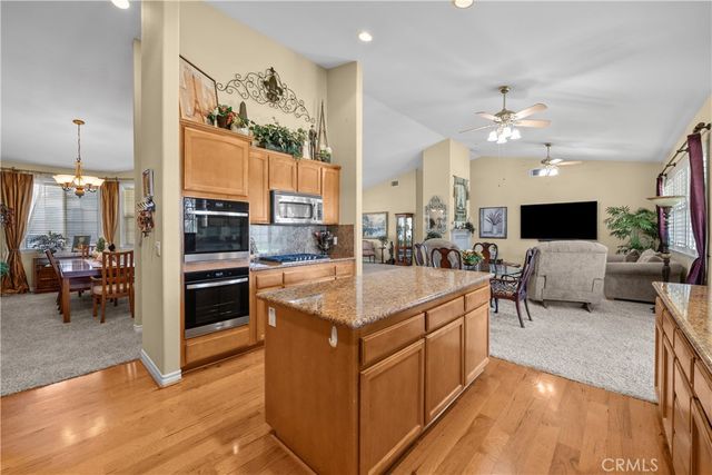 239 Hawk Lane, Palmdale, CA 93551