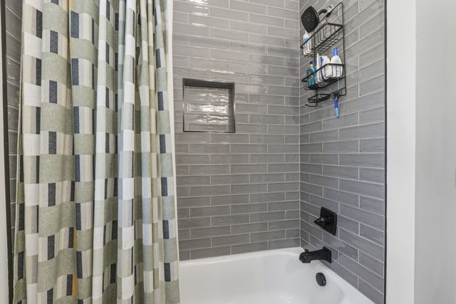 1102 Fernbank Dr, Madison, TN 37115