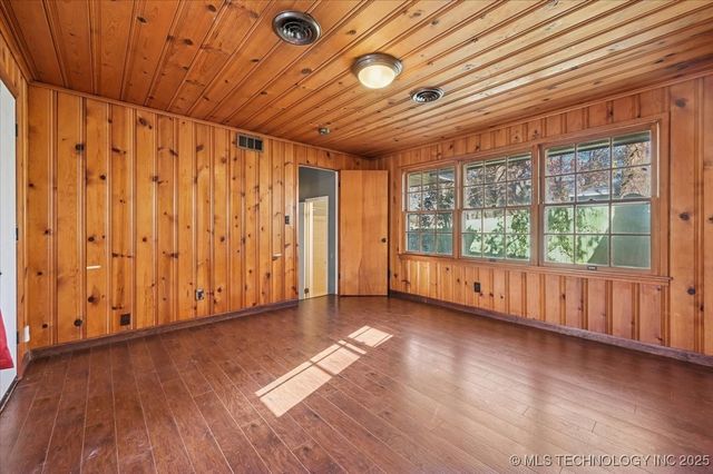 4152 S Trenton Avenue, Tulsa, OK 74105