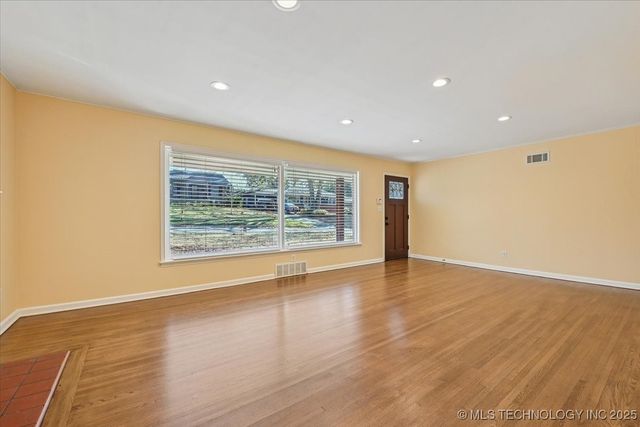 4152 S Trenton Avenue, Tulsa, OK 74105