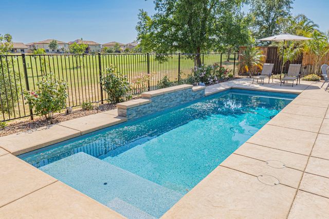 33887 Mallard St, Woodland, CA 95695