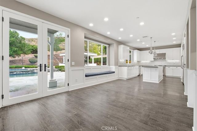 5748 Velvet Oak Court, Simi Valley, CA 93063