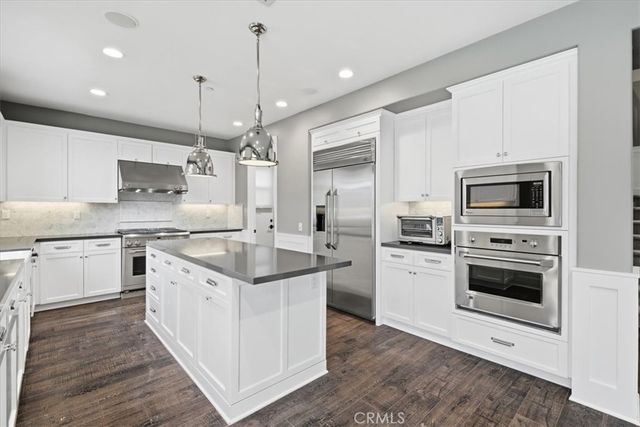 5748 Velvet Oak Court, Simi Valley, CA 93063