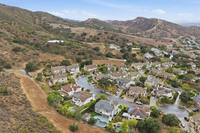 5748 Velvet Oak Court, Simi Valley, CA 93063