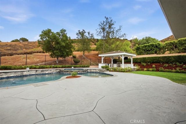 5748 Velvet Oak Court, Simi Valley, CA 93063
