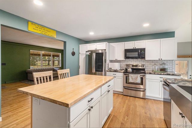 9761 Britton Highway, Tecumseh, MI 49286