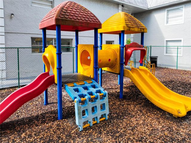 17255 SW 95th Ave 161, Palmetto Bay, FL 33157